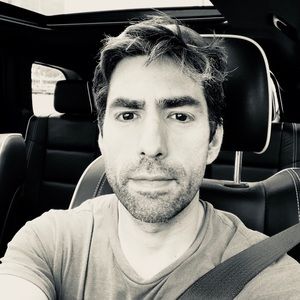 Meet your Posher, Lee